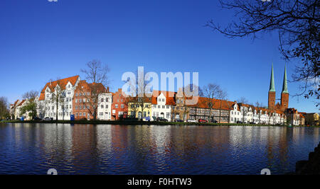 Panorama Skyline der mittelalterlichen Stadt von Lübeck, Deutschland Stockfoto