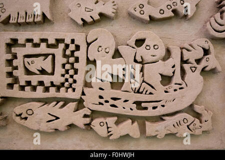 Überreste der archäologische Stadt Chan Chan in Trujillo. Peru. Die Stadt war früher die Hauptstadt des Königreiches Chimu. Stockfoto