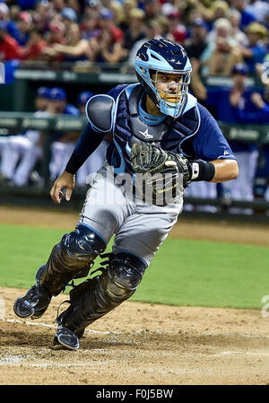 Arlington, Texas, USA. 15. August 2015. Tampa Bay Rays Catcher Rene Rivera (44) bei einem MLB-Spiel zwischen den Tampa Bay Rays und die Texas Rangers im Globe Life Park in Arlington, TX. Rangers gewinnen 12-4. Bildnachweis: Cal Sport Media/Alamy Live-Nachrichten Stockfoto