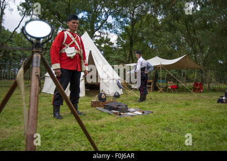 1715 Queens regiment englischen Soldaten aus der jakobitischen Zeit setzen auf einem Display in Cannock Chase Visitor Centre UK Stockfoto