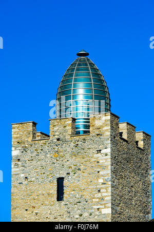 Turm mit Kuppel aus Glas entworfen von Mario Botta, Bischof Schloss Leuk, Kanton Wallis, Schweiz Stockfoto