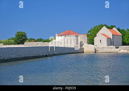 Der Eingang zu der antiken Insel Nin in Kroatien Stockfoto