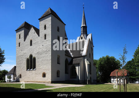 Stiftskirche St. Cyriakus, Katholische Pfarrkirche, Klosterkirche Vom Mai Damenstift, Geseke, Ostwestfalen, Nordrhein-Westfalen Stockfoto