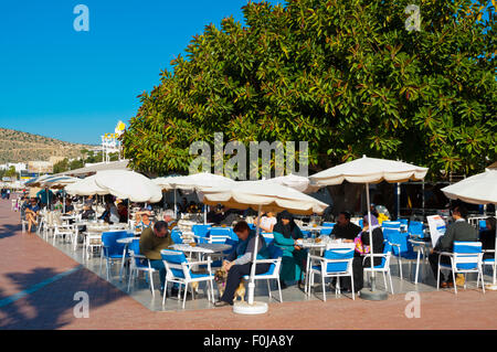 Café-Terrassen, Strandpromenade, Agadir, Souss Tal, Atlantik Küste, Süd-Marokko, Nordafrika Stockfoto