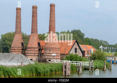 Lime Öfen am Open Air oder Buitenmuseum des Zuiderzeemuseum, Enkhuizen, Nordholland, Niederlande. Stockfoto