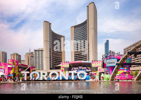 Toronto-2015 Gastgeberstadt bis zum 2015 Pan Am / Parapan Spiele und Panamania in Toronto, Ontario; Kanada, Feier am Wiener Rathausplatz Stockfoto