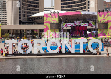 Toronto-2015 Gastgeberstadt bis zum 2015 Pan Am / Parapan Spiele und Panamania in Toronto, Ontario; Kanada, Feier am Wiener Rathausplatz Stockfoto