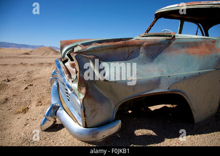 Oldtimer-Wracks in Solitaire Stadt, Sossusvlei im Namib-Wüste, Namibia, Afrika Stockfoto