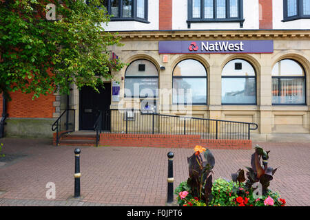Von außen ein Zweig der NatWest Bank in Lytham, Lancashire Stockfoto