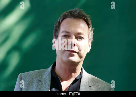 Edinburgh. VEREINIGTES KÖNIGREICH. 17. August 2015. Edinburgh International Book Festival. Julian Clary beim Edinburgh International Book Festival abgebildet. Bildnachweis: Pako Mera/Alamy Live-Nachrichten Stockfoto