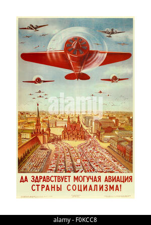 V. Dobrovolsky (1939), "Lang lebe der mächtigen Luftwaffe des Landes der Sozialismus!" Russische Oldtimer Propagandaplakat parade Stockfoto