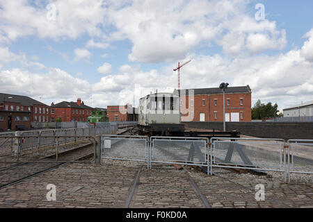 Museum für Wissenschaft und Industrie mit Abschnitt der ehemaligen Liverpool und Manchester Bahn Manchester England UK Stockfoto