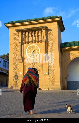 Uhrturm in Grand Socco, Tanger, Marokko, Nordafrika Stockfoto