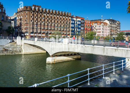 La Merced-Brücke. Bilbao, Vizcaya, Spanien, Europa. Stockfoto