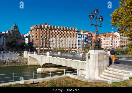 La Merced-Brücke. Bilbao, Vizcaya, Spanien, Europa. Stockfoto