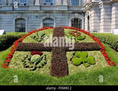 Montreals Wappen enthält die Französisch Fleur de Lys, die englische Rose rot, ein irisches Kleeblatt und die schottische Distel. Stockfoto