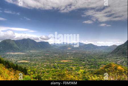 Panoramablick auf den Vulkankrater von El Valle de Anton, Panama Stockfoto