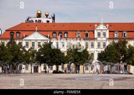 Domplatz Domplatz und der Landtag, der Regierungssitz des Landes Sachsen-Anhalt, Magdeburg, Sachsen-Anhalt, Deutschland Stockfoto