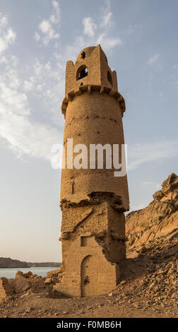 Minarett fatimidischen in Mashhad al-Bahri, Schellal, in der Nähe von Assuan, Ägypten Stockfoto