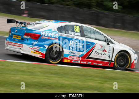 Tom Ingram bei Druiden in Team Speedworks Motorsport Toyota Avensis Oulton Park BTCC Stockfoto