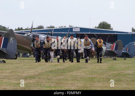 Biggin Hill, UK. 18. August 2015. Piloten-Gerangel um das Gedenken an die schwierigste Tag am Flughafen London Biggin Hill. Bildnachweis: Keith Larby/Alamy Live-Nachrichten Stockfoto