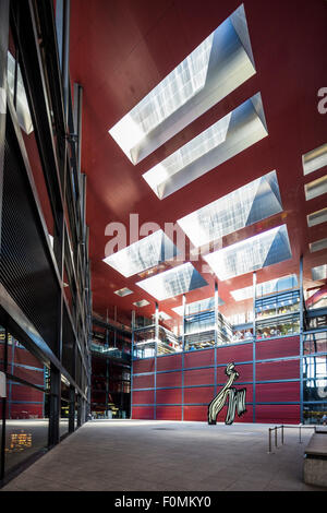 Hof, Jean Nouvel Erweiterung, Museo Nacional Centro de Arte Reina Sofía, Madrid, Spanien Stockfoto