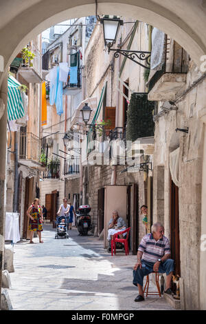 Ein Backstreet in Barivecchia, Bari alt Stadt, Apulien, Süditalien. Stockfoto