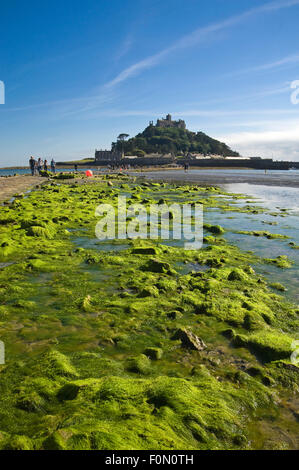 Vertikale Ansicht von St. Michaels Mount, Cornwall. Stockfoto