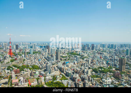 Tokyo Tower-Blick vom Roppongi Hills Observatory, Minato-Ku, Tokyo, Japan Stockfoto