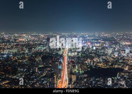 Nacht Blick in Richtung Shibuya von Roppongi Hills Observatory Sky Deck, Minato-Ku, Tokyo, Japan Stockfoto