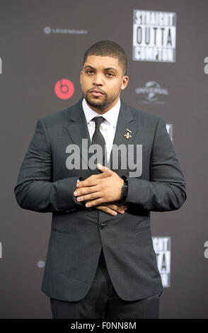 Berlin, Deutschland. 18. August 2015. Schauspieler O' Shea Jackson Jr. kommt in die Europa-Premiere des Films "Straight Outta Compton" in Berlin, Deutschland, 18. August 2015. Foto: Jörg Carstensen/Dpa/Alamy Live News Stockfoto