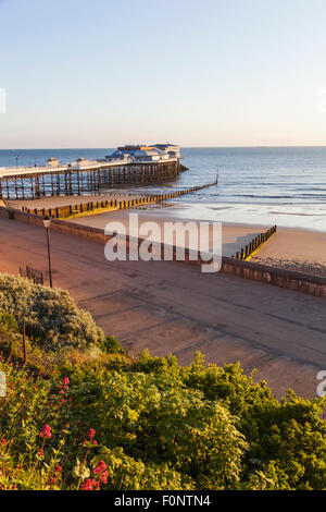 England, Norfolk, Cromer Beach und Cromer Pier Stockfoto