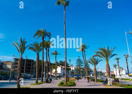 Promenade neben Avenue Mohammed VI, Ville Nouvelle, Tanger, Marokko, Afrika Stockfoto