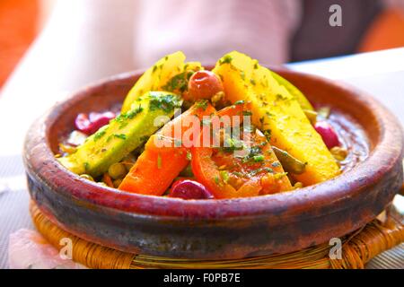 Gemüse-Tajine, Casablanca, Marokko, Nordafrika Stockfoto