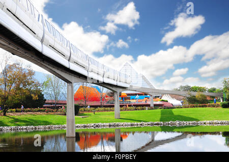 DISNEY WELT, 5. FEBRUAR 2012. Orlando Florida, 5. Februar 2012. Diese Einschienenbahn dient zum Transport von Millionen von Touristen jedes Jahr Stockfoto