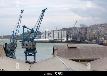 Schwarze Meer Hafen von Trabzon, Provinz Trabzon, Türkei, Eurasien Stockfoto