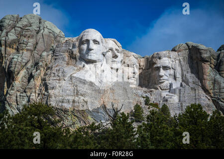 Mount Rushmore National Memorial ist eine Skulptur geschnitzt in das Gesicht der Granit des Mount Rushmore in der Nähe von Keystone, South Dakota, USA. Stockfoto