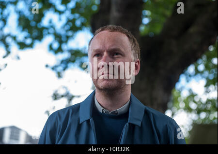 Künstler Nathan Coley, die an das Edinburgh International Book Festival Stockfoto