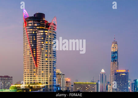 Mit Centara Grand Tower und Baiyoke Sky Hotel Bangkok Skyline Stockfoto