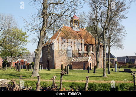 Thesinge. April-20-2014. Kloster Kirche (Saint-Felicitas) von 1250 in Thesinge. Niederlande Stockfoto