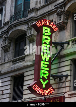 Heartland Brewery Restaurant Facade Zeichen, NYC Stockfoto