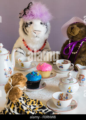 Ausgestopfte Tiere Tea Party, USA Stockfoto