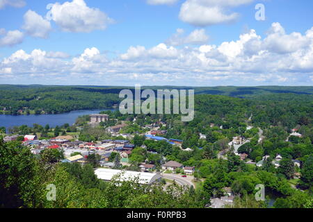 Panoramablick auf die Stadt von Haliburton, Ontario, Kanada Stockfoto