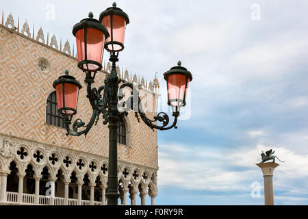 Venezianische Laterne St Markusplatz, Venedig, Italien Stockfoto