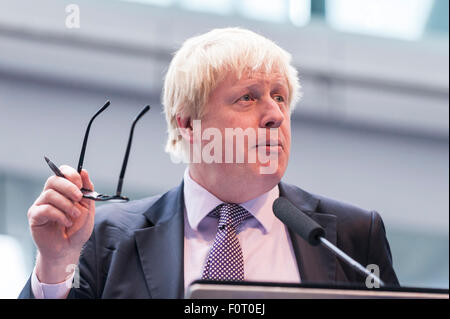 London, UK.  29. Juni 2015.  Der Bürgermeister von London, Boris Johnson hält eine Rede im Rathaus. Stockfoto