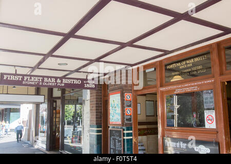 Vermögen des Krieges, Sydney älteste Pub befindet sich an der George Street in die Felsen Bereich, New-South.Wales, Australien Stockfoto