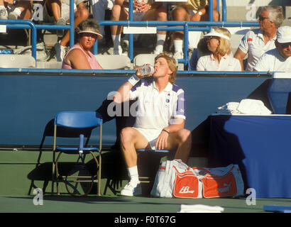 Boris Becker bei der Newsweek Champions Cup-Turnier in Indian Wells, Kalifornien im März 1988. Stockfoto