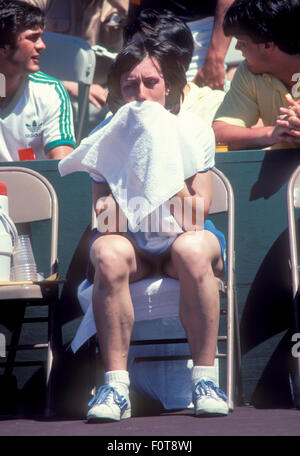 Martina Navratilova in Aktion bei den Clairol Krone-Tennis-Turnier in La Costa Resort in Carlsbad, Kalifornien im April 1980. Stockfoto