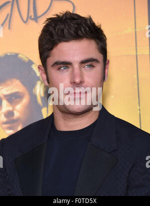 Hollywood, Kalifornien, USA. 20. August 2015. Zac Efron kommt für die Premiere des Films "Wir sind deine Freunde" im chinesischen Theater. Bildnachweis: Lisa O'Connor/ZUMA Draht/Alamy Live-Nachrichten Stockfoto