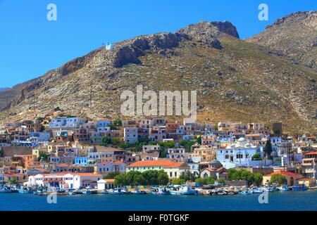 Angelboote/Fischerboote im Hafen von Pothia, Kalymnos, Dodekanes, griechische Inseln, Griechenland, Europa Stockfoto